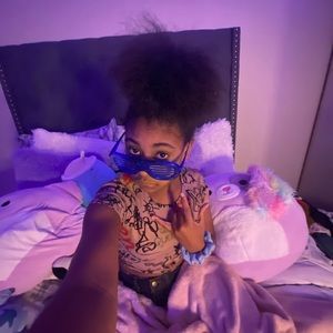 Meet your Posher, Kaitlin